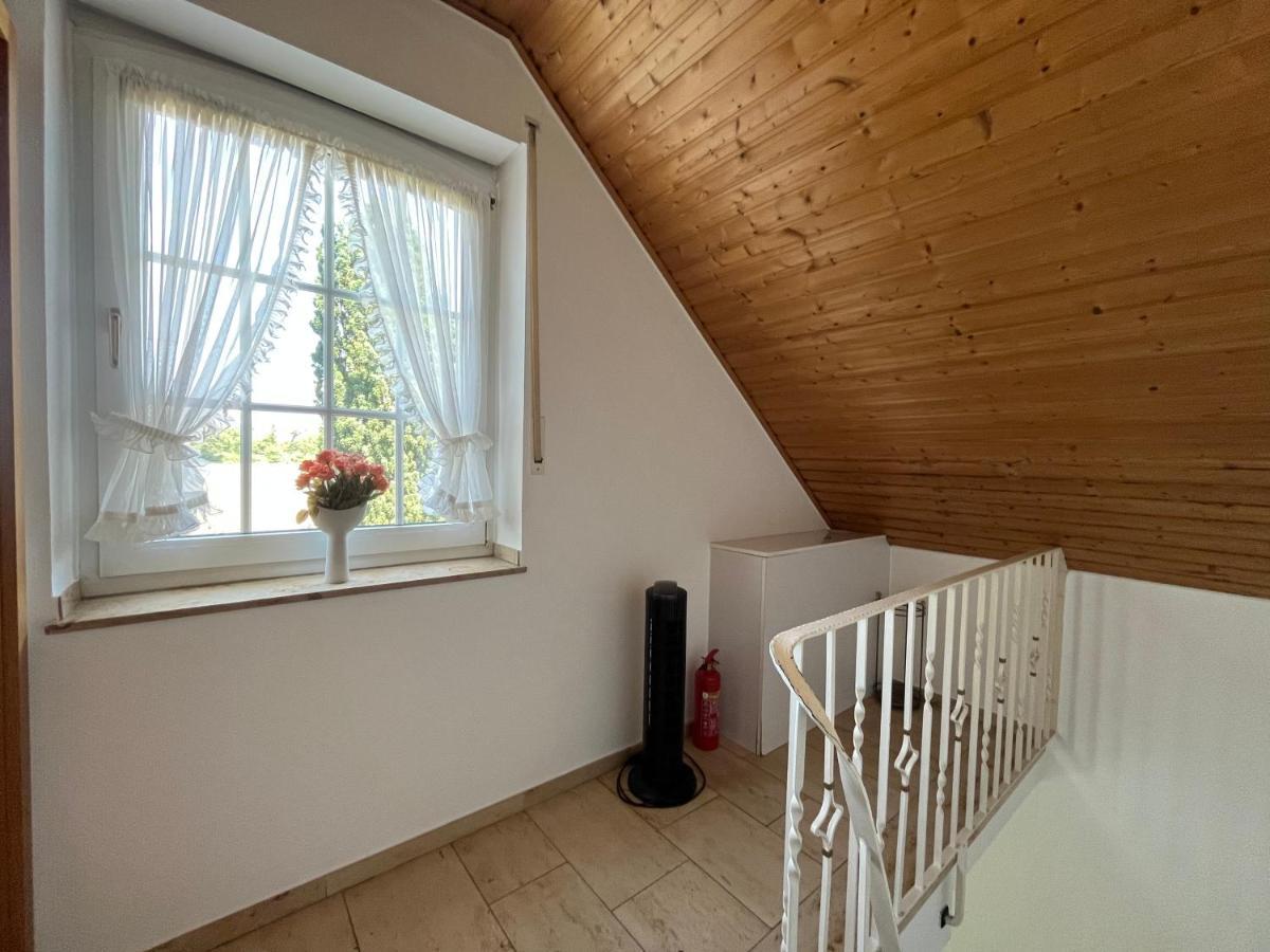 Idyllische Wohnung Mit Weitblick Neukirchen-Vluyn Exterior foto